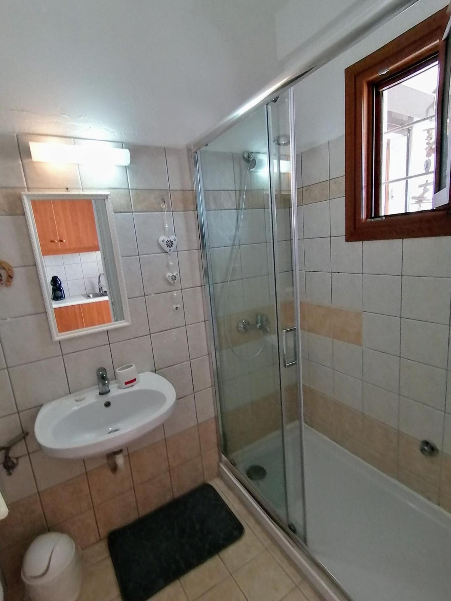 Agapi Studio Acharavi A 50M De La Mer, 400M Du Centre Ville 外观 照片