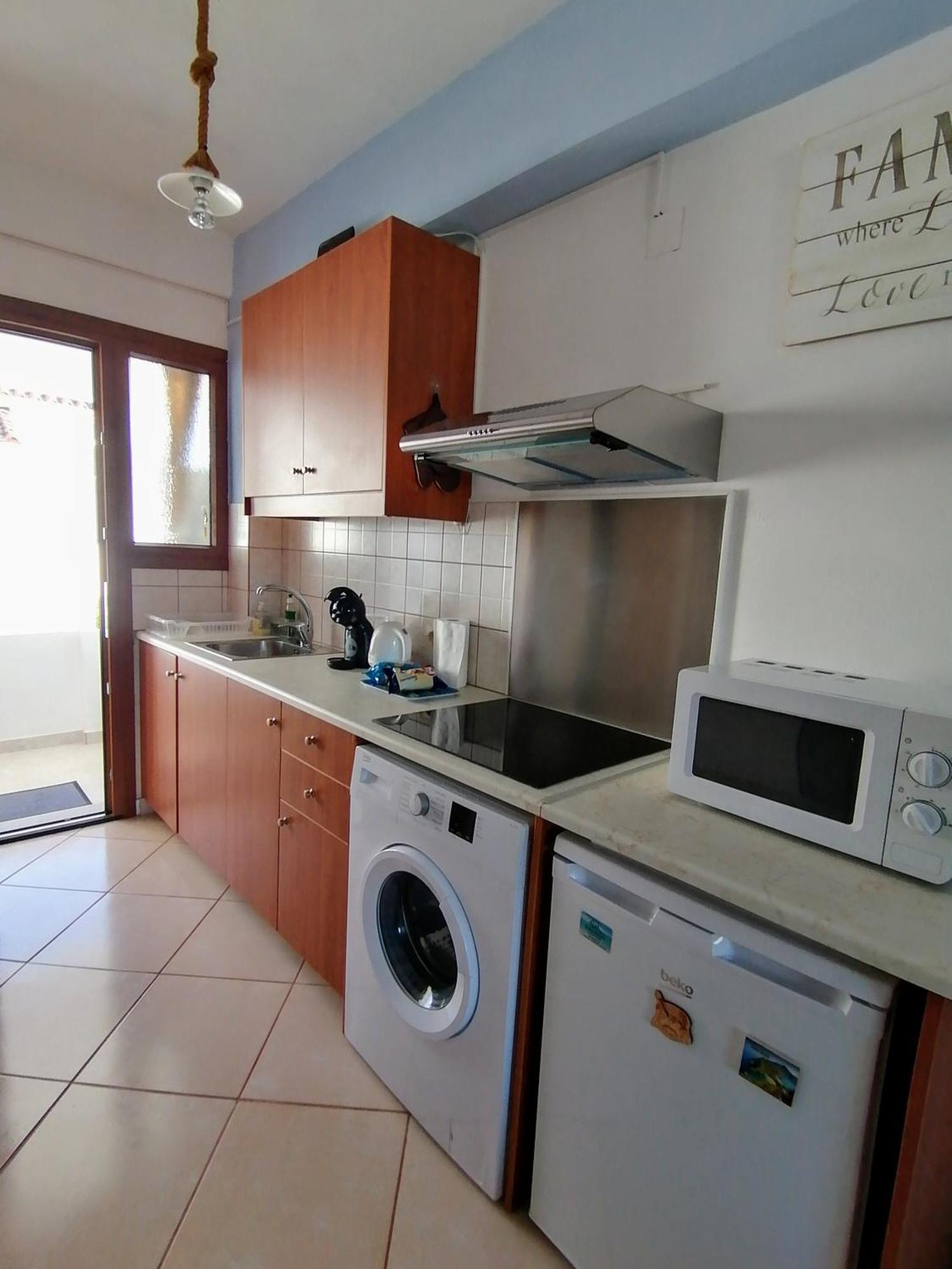 Agapi Studio Acharavi A 50M De La Mer, 400M Du Centre Ville 外观 照片